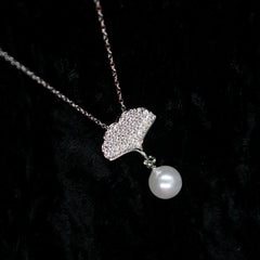 Alkyara Petal Pearl Necklace