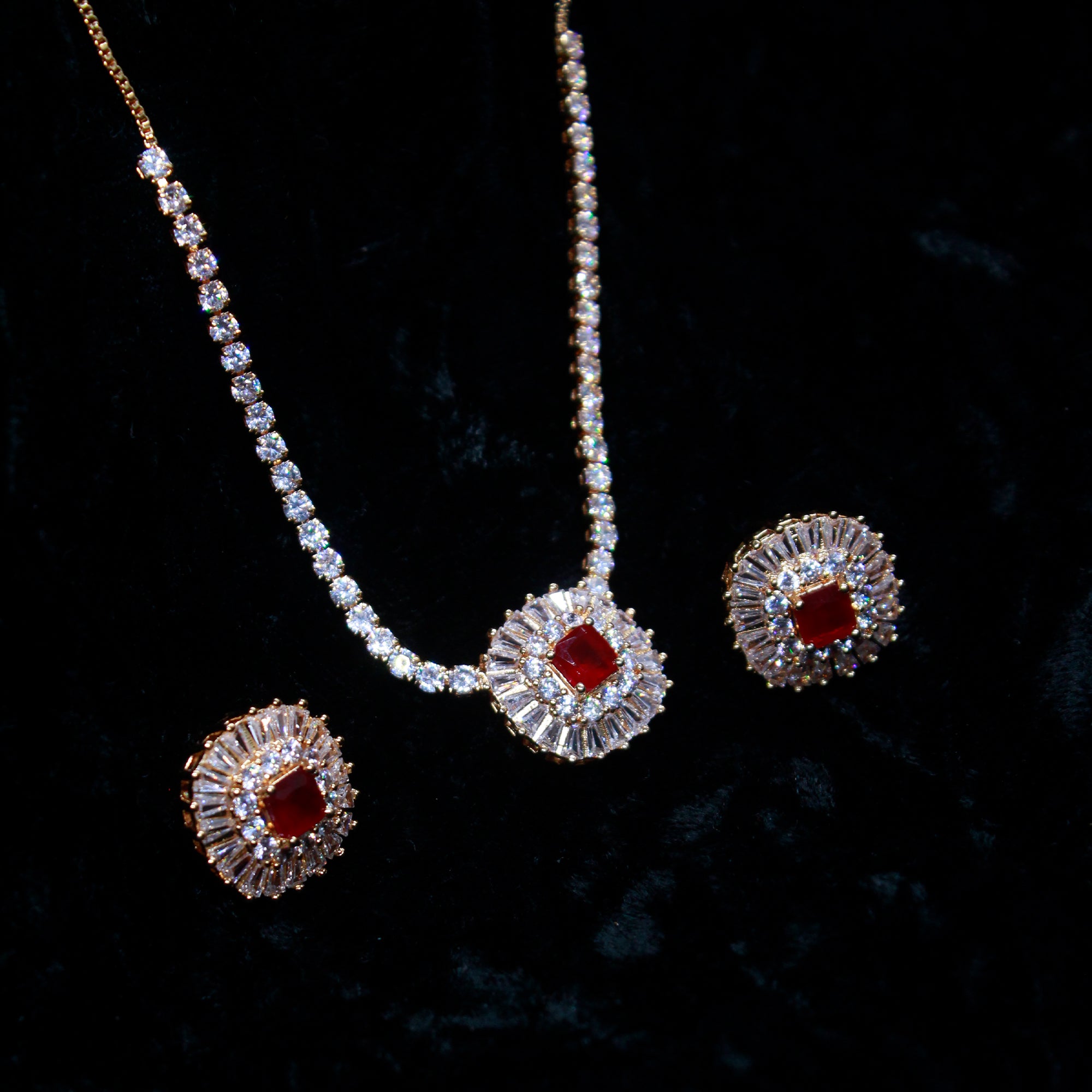 Alkyara Regal Cut Bracelet Set
