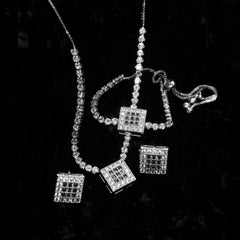Alkyara Radiant Square Bracelet Set